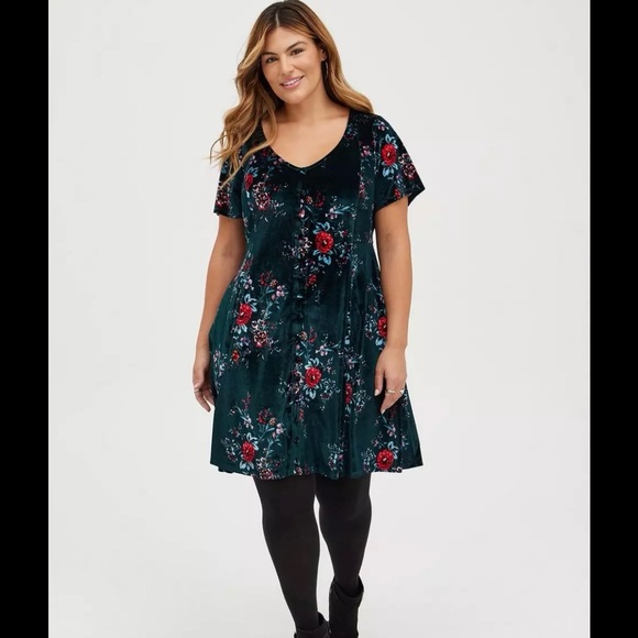 Torrid Velvet Floral Mini Skater Babydoll Dress Stretch Green Plus Size 2X - Picture 1 of 11